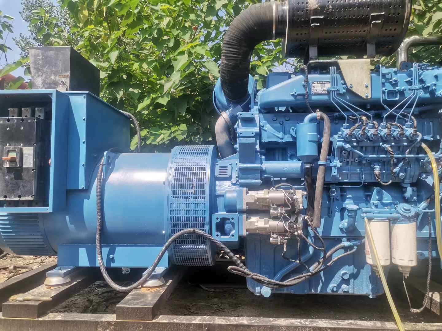 阿拉山口详细说明降低 800kW 柴油发电机输出电流波动的方法