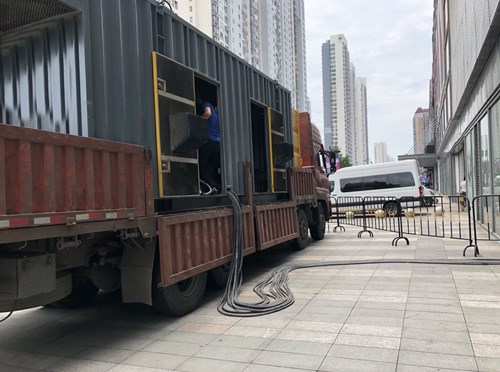 阿拉山口柴油发电机空气滤清器在不同季节的更换周期是否有差异？